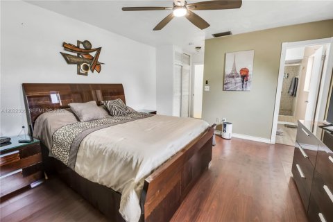 Villa ou maison à vendre à Pembroke Pines, Floride: 4 chambres, 203.64 m2 № 2146506 - photo 20