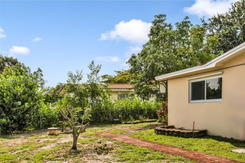 Villa ou maison à vendre à Pembroke Pines, Floride: 4 chambres, 203.64 m2 № 2146506 - photo 7