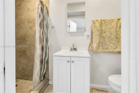 Villa ou maison à vendre à Pembroke Pines, Floride: 4 chambres, 203.64 m2 № 2146506 - photo 12