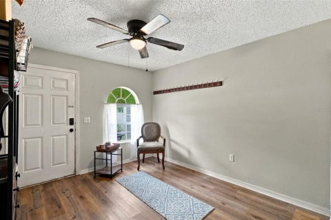Villa ou maison à vendre à DeLand, Floride: 4 chambres, 201.41 m2 № 2406829 - photo 3
