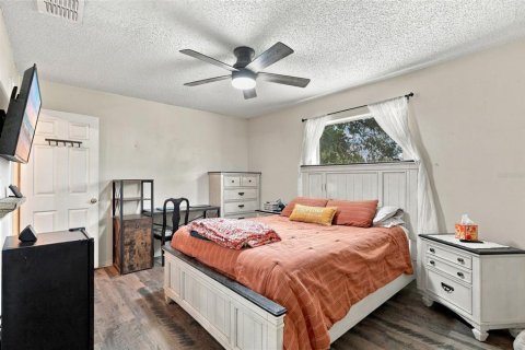 Villa ou maison à vendre à DeLand, Floride: 4 chambres, 201.41 m2 № 2406829 - photo 13