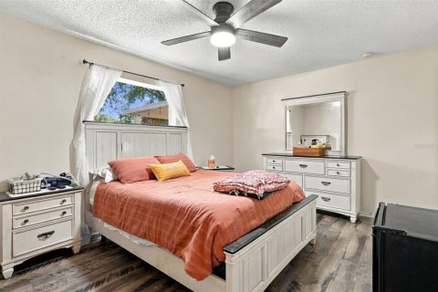 Villa ou maison à vendre à DeLand, Floride: 4 chambres, 201.41 m2 № 2406829 - photo 14