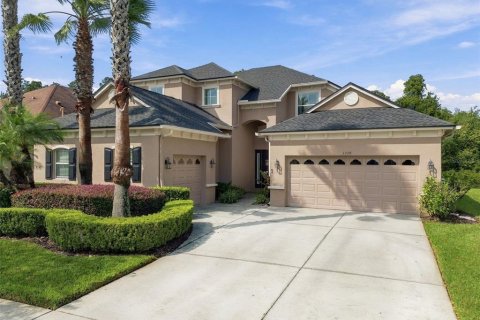 Villa ou maison à vendre à Land O' Lakes, Floride: 4 chambres, 299.8 m2 № 2415091 - photo 2