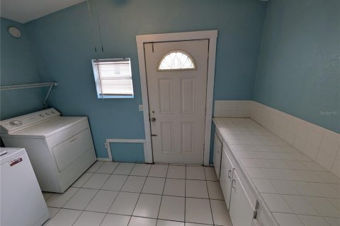 Casa en alquiler en Tampa, Florida, 2 dormitorios, 62.06 m2 № 1905210 - foto 8