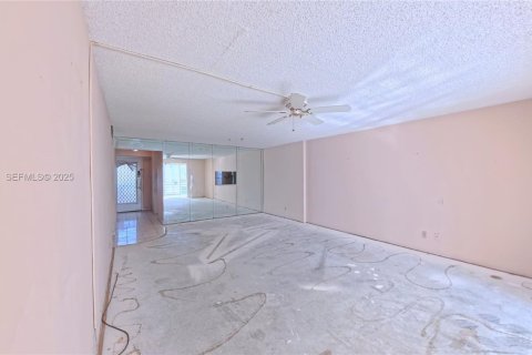 Condominio en venta en Dania Beach, Florida, 2 dormitorios, 110.55 m2 № 1990993 - foto 7