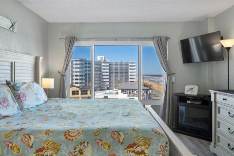 Condo in Flagler Beach, Florida, 1 bedroom № 2119445 - photo 25