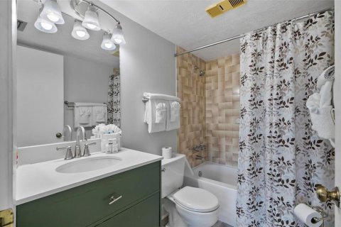 Condo in Flagler Beach, Florida, 1 bedroom № 2119445 - photo 18