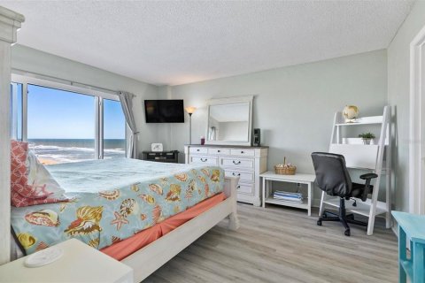 Condo in Flagler Beach, Florida, 1 bedroom № 2119445 - photo 22