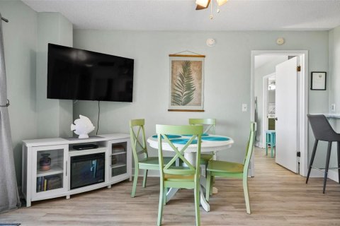 Condo in Flagler Beach, Florida, 1 bedroom № 2119445 - photo 8