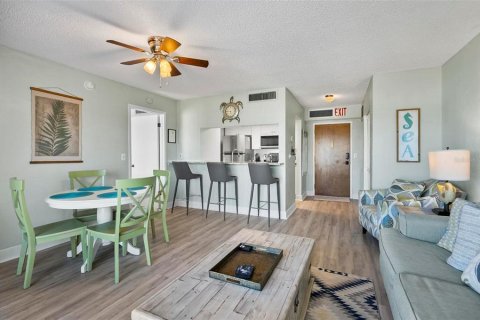 Condo in Flagler Beach, Florida, 1 bedroom № 2119445 - photo 5