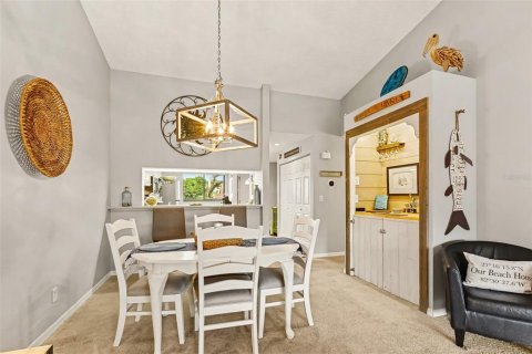 Copropriété à vendre à Sarasota, Floride: 2 chambres, 114.92 m2 № 2279840 - photo 10
