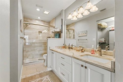 Copropriété à vendre à Sarasota, Floride: 2 chambres, 114.92 m2 № 2279840 - photo 23