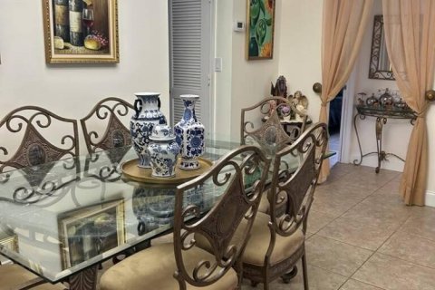 Condominio en venta en Coral Springs, Florida, 3 dormitorios, 145.86 m2 № 2250112 - foto 3