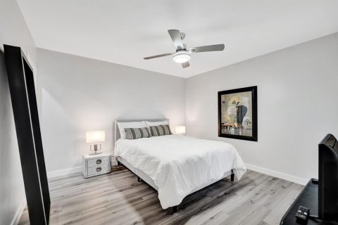 Condo in Oakland Park, Florida, 1 bedroom  № 2246922 - photo 18