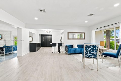 Villa ou maison à vendre à Pompano Beach, Floride: 3 chambres, 197.14 m2 № 2259929 - photo 14
