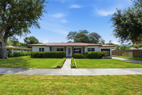 Villa ou maison à Pompano Beach, Floride 3 chambres, 197.14 m2 № 2259929