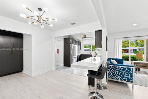 Villa ou maison à vendre à Pompano Beach, Floride: 3 chambres, 197.14 m2 № 2259929 - photo 24