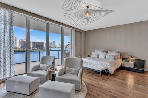 Condo in Aventura, Florida, 4 bedrooms № 2025707 - photo 25