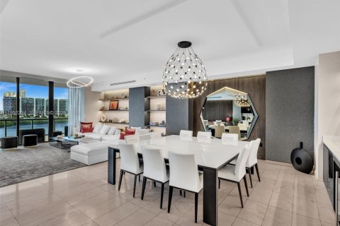Condo in Aventura, Florida, 4 bedrooms № 2025707 - photo 5
