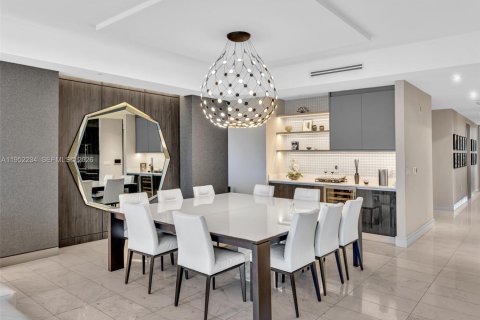 Condo in Aventura, Florida, 4 bedrooms № 2025707 - photo 7