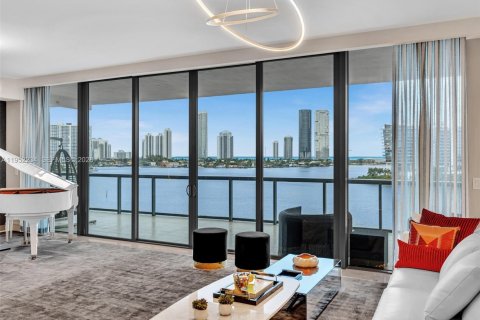 Condo in Aventura, Florida, 4 bedrooms № 2025707 - photo 4