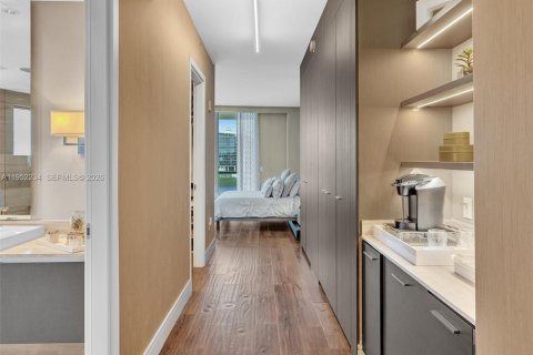 Condo in Aventura, Florida, 4 bedrooms № 2025707 - photo 27
