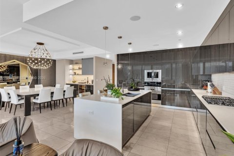Condo in Aventura, Florida, 4 bedrooms № 2025707 - photo 8