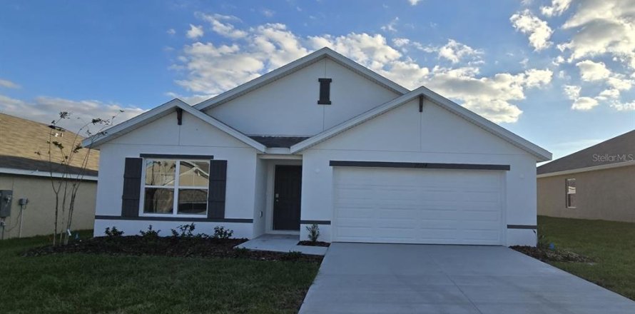 Villa ou maison à Summerfield, Floride 4 chambres, 169.73 m2 № 2418953