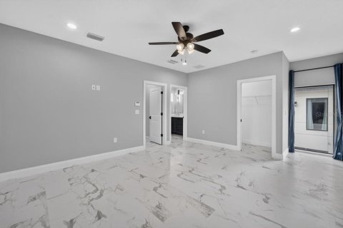 Touwnhouse à vendre à Tampa, Floride: 3 chambres, 181.35 m2 № 2349532 - photo 3