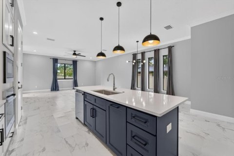 Touwnhouse à vendre à Tampa, Floride: 3 chambres, 181.35 m2 № 2349532 - photo 20