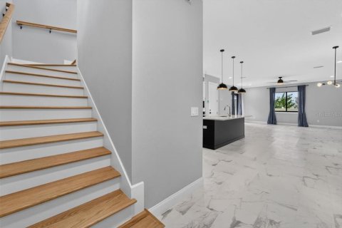 Touwnhouse à vendre à Tampa, Floride: 3 chambres, 181.35 m2 № 2349532 - photo 6