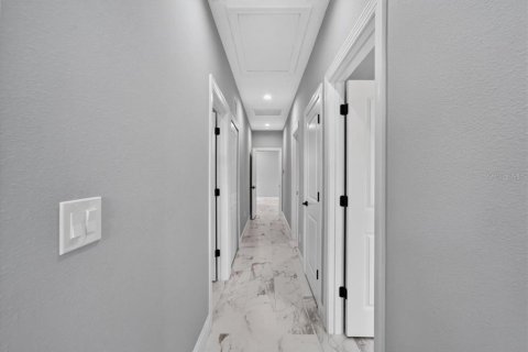 Touwnhouse à vendre à Tampa, Floride: 3 chambres, 181.35 m2 № 2349532 - photo 12