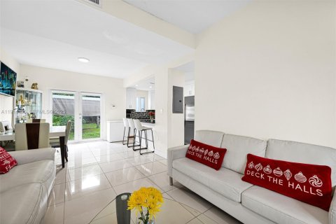 Villa ou maison à vendre à Homestead, Floride: 4 chambres, 137.12 m2 № 2082413 - photo 6