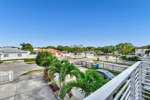 Villa ou maison à vendre à Homestead, Floride: 4 chambres, 137.12 m2 № 2082413 - photo 28
