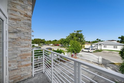 Villa ou maison à vendre à Homestead, Floride: 4 chambres, 137.12 m2 № 2082413 - photo 29