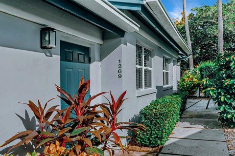 Copropriété à louer à Sarasota, Floride: 2 chambres, 118.91 m2 № 2298792 - photo 4