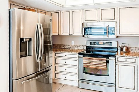 Copropriété à louer à Sarasota, Floride: 2 chambres, 118.91 m2 № 2298792 - photo 9
