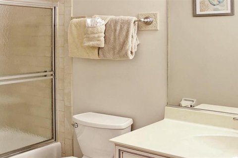 Copropriété à louer à Sarasota, Floride: 2 chambres, 118.91 m2 № 2298792 - photo 14