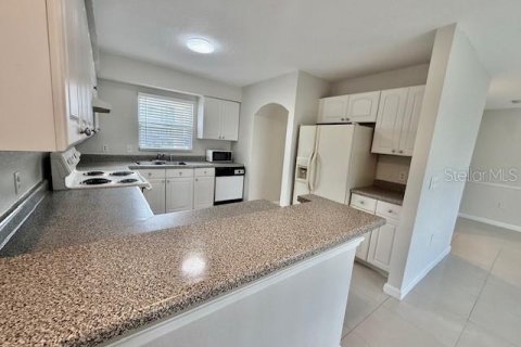 Adosado en alquiler en Kissimmee, Florida, 2 dormitorios, 133.04 m2 № 1910675 - foto 5