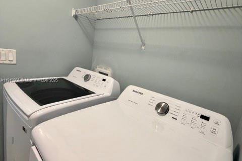 House in Fort Myers, Florida 3 bedrooms, 122.07 sq.m. № 1969382 - photo 27