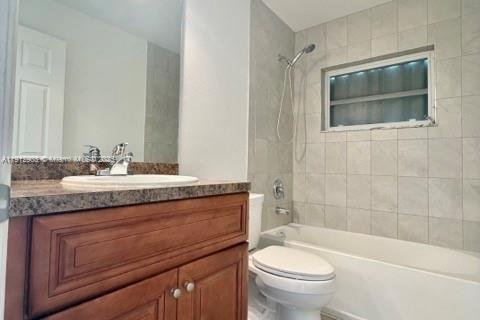 House in Fort Myers, Florida 3 bedrooms, 122.07 sq.m. № 1969382 - photo 14