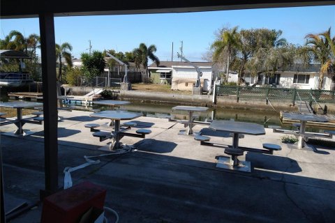 Commercial property in Hudson, Florida 115.11 sq.m. № 2118455 - photo 25