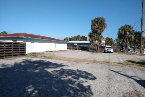 Commercial property in Hudson, Florida 115.11 sq.m. № 2118455 - photo 2