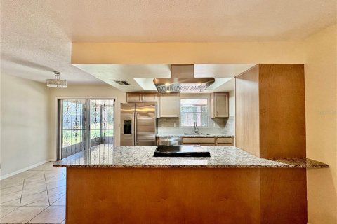 Villa ou maison à louer à Palm Coast, Floride: 2 chambres, 95.6 m2 № 2102338 - photo 4