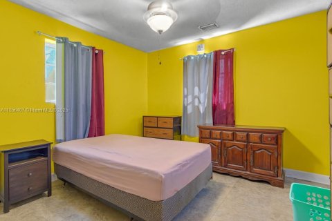 House in Homestead, Florida 4 bedrooms, 157.38 sq.m. № 1887865 - photo 10