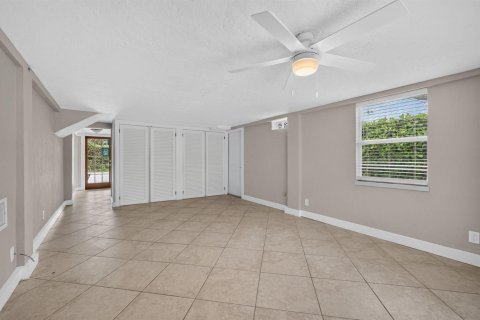 Villa ou maison à louer à Hobe Sound, Floride: 3 chambres, 129.6 m2 № 2399754 - photo 29