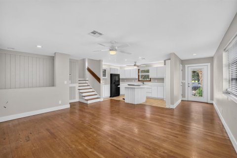 Villa ou maison à louer à Hobe Sound, Floride: 3 chambres, 129.6 m2 № 2399754 - photo 10