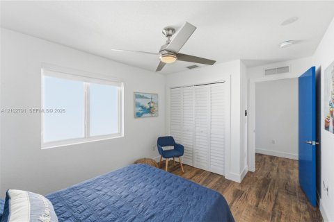 House in Key Largo, Florida 3 bedrooms, 167.6 sq.m. № 2411980 - photo 14