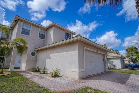 Villa ou maison à Miramar, Floride 4 chambres, 244.98 m2 № 2089804