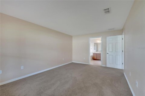 House in Kissimmee, Florida 5 bedrooms, 323.11 sq.m. № 1520661 - photo 8